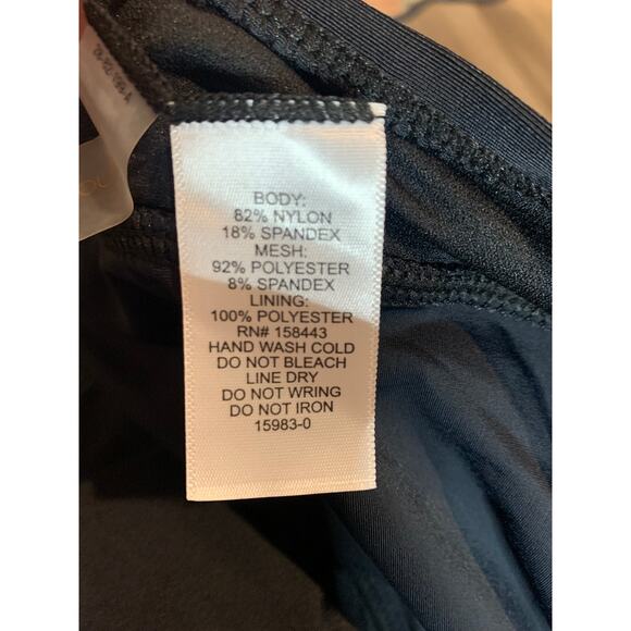 Mynah Swim Skirt Black Mid Rise Tummy Panel Plus Women's 20w NEW - Picture 3 of 6